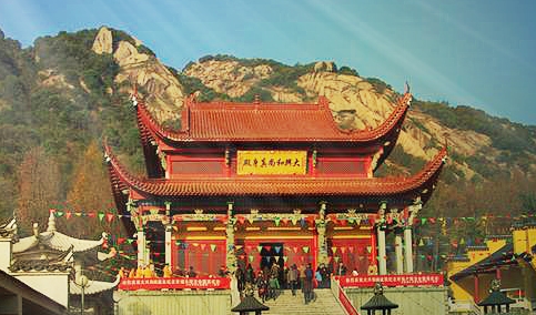 为什么常见千年寺院，难见百年老店？