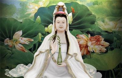 大悲观音加持法会后我和我的老伴都皈依三宝