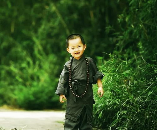 从一件件心爱的物品开始去除贪念,学会放下