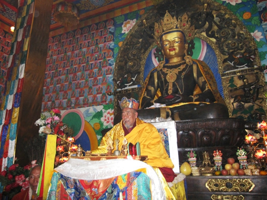西巴寺法王大西拉活佛仁波切获证虹身成就